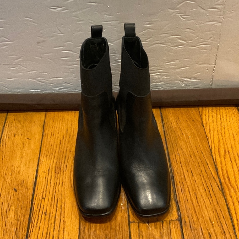 Patina (Portland Leather) sz 7 / 37 Black Leather Ankle Booties